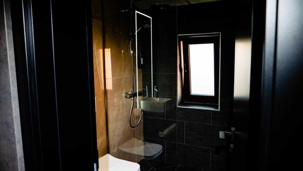 Hotel Goya Boutique Târgu Jiu Exteriér fotografie