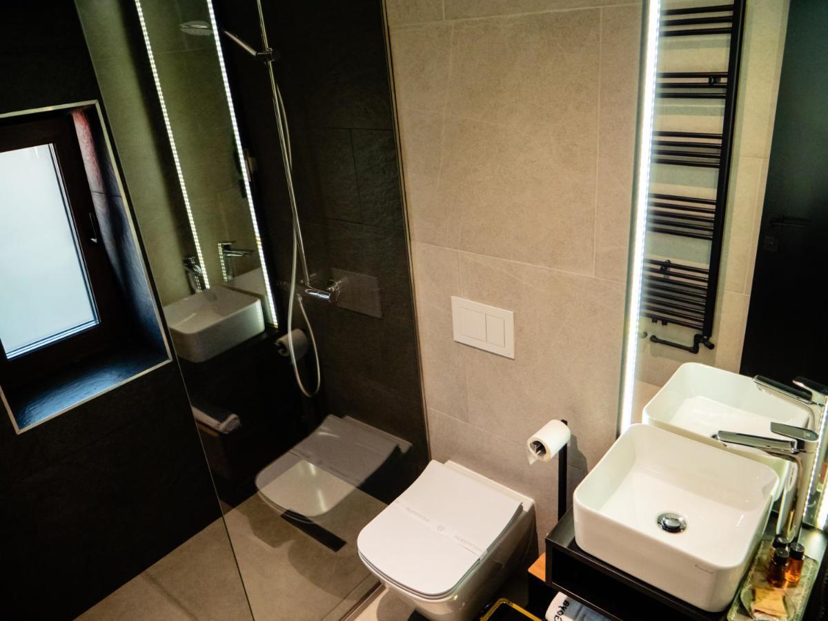 Hotel Goya Boutique Târgu Jiu Exteriér fotografie