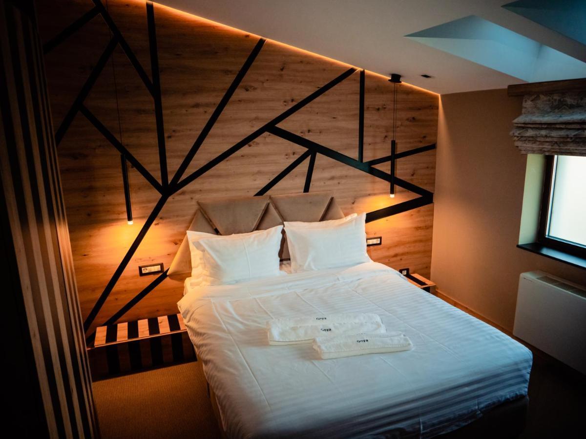 Hotel Goya Boutique Târgu Jiu Exteriér fotografie