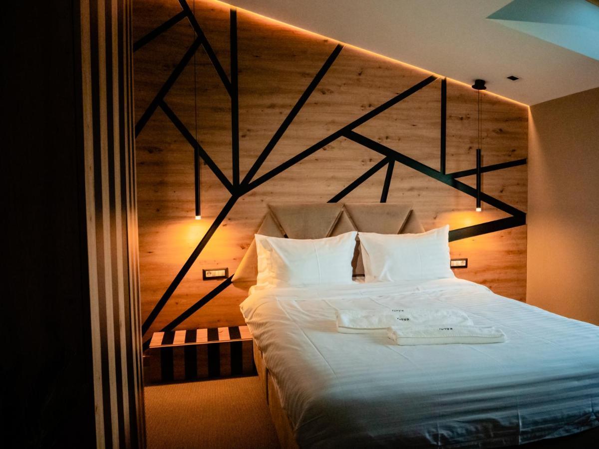 Hotel Goya Boutique Târgu Jiu Exteriér fotografie